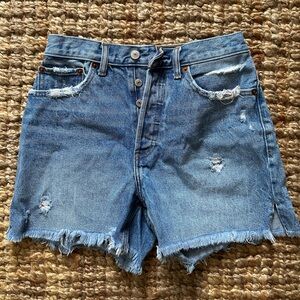 Abercrombie High Rise Jean Short 25